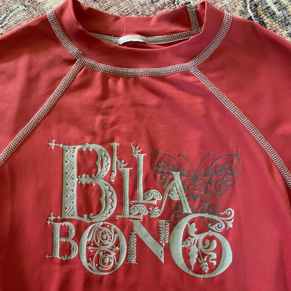 NEW Billabong Women’s Rashguard - Picture 3 of 15